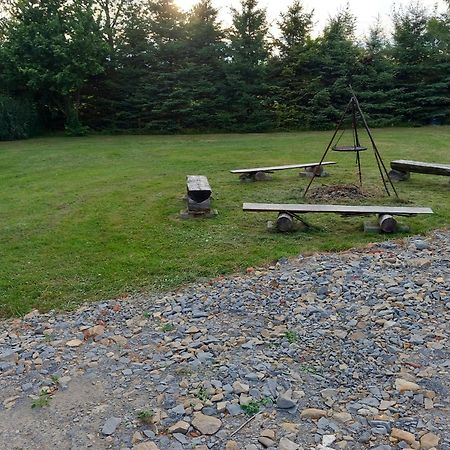 Wichrowe Wzgorze Villa Dynow Buitenkant foto