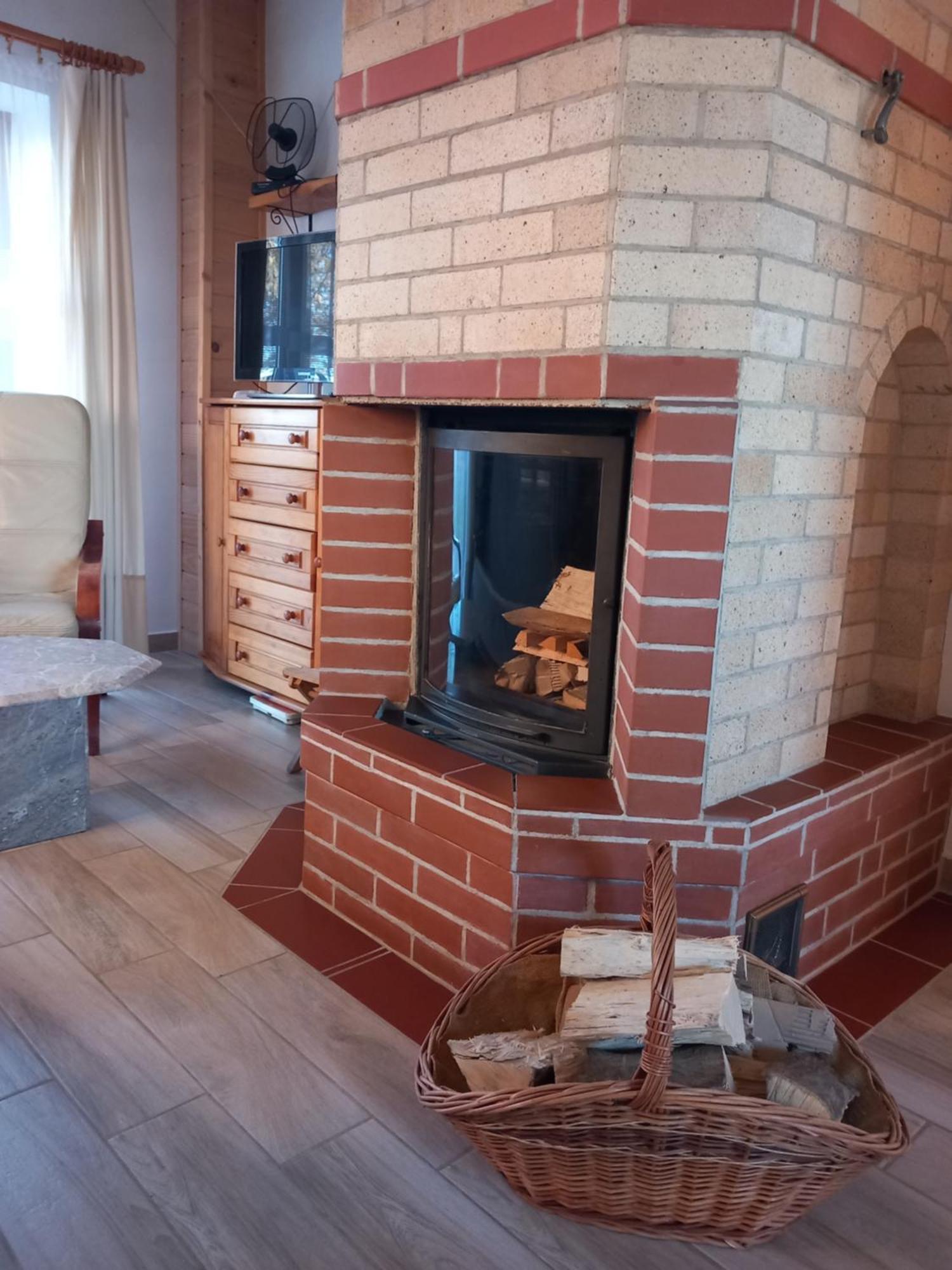 Wichrowe Wzgorze Villa Dynow Buitenkant foto